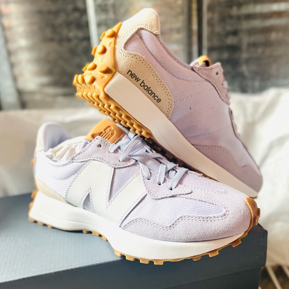 NEW New Balance 327 Lavender Sneakers Shoes Light Purple White various sizes - Picture 3 of 13